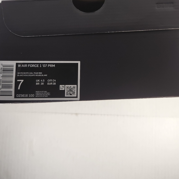 NWT Women's Af1's '07 PRM - Picture 3 of 10